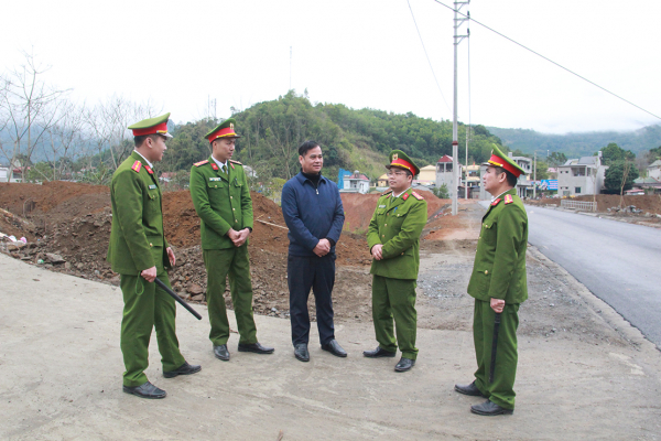 Bài cuối: Cung cấp thực tiễn cho cả hệ thống chính trị tham khảo -0