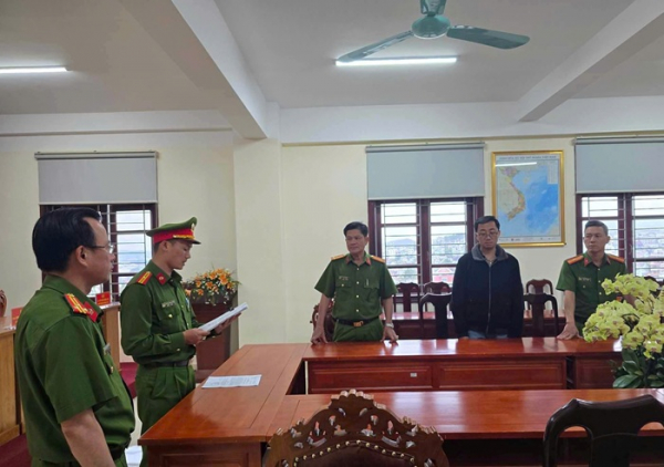 Khởi tố hai nhân viên y tế Bệnh viện Đa khoa Lâm Đồng  -0
