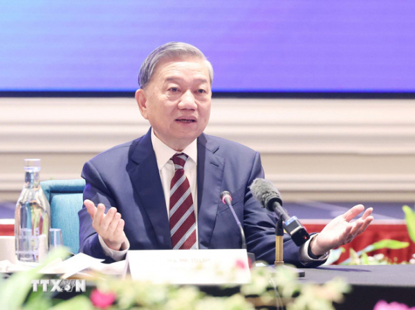 “Việt Nam - Điểm đến của kỷ nguyên khoa học công nghệ và hợp tác tài chính” -0