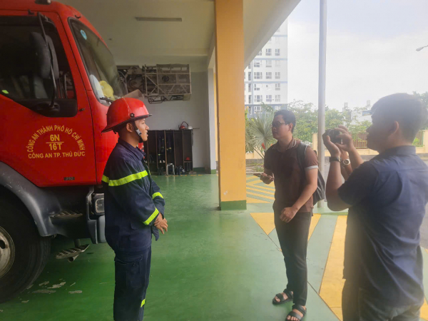 “Đó là nhiệm vụ của người lính chữa cháy, cứu nạn cứu hộ, tôi không phải người hùng” -0