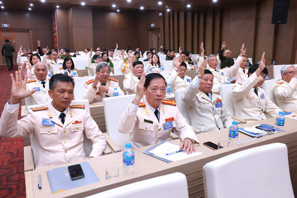 Long trong tổ chức Đại hội đại biểu Hội Hữu nghị Việt Nam – Lào trong CAND lần thứ nhất -0