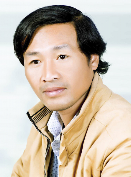 chân dung nhà van ðinh su giang.jpg -0