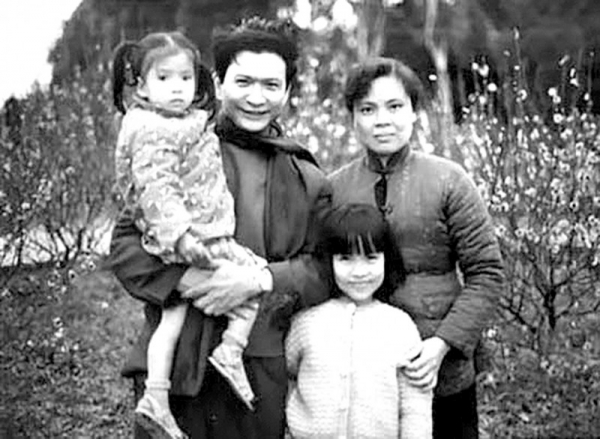 nhà tho ch%3f lan viên cung có nh%3fng bài tho hay dành cho ngu%3fi ph%3f n%3f c%3fa d%3fi mình.jpg -0