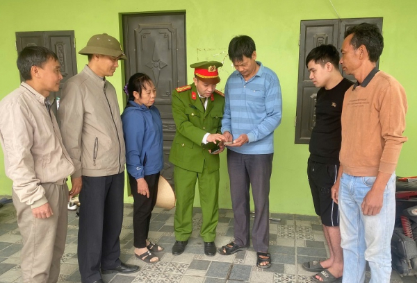 Ứng dụng VNeID trở thành “kênh” tố giác tội phạm hữu hiệu -0