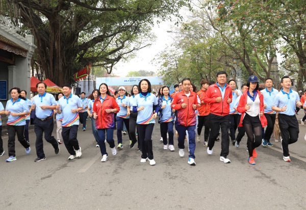 4.000 người tham dự Ngày chạy Olympic vì sức khỏe toàn dân -0