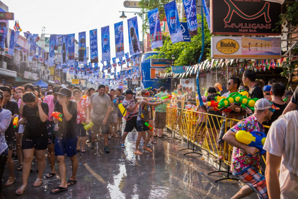 Loy Krathong Lanterns and Songkran Water Festivities to Light Up Thai Festival 2025 -0