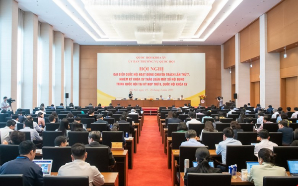 Các đại biểu Quốc hội chuyên trách thống nhất cao về dự thảo Luật sửa đổi, bổ sung một số điều của Luật Quảng cáo -0
