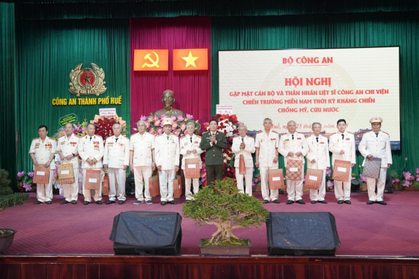 MPS hosts meeting with veterans of South Battlefield Reinforced Security Police Contingent -0