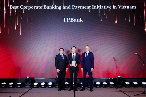 Hệ sinh thái số dành cho doanh nghiệp của TPBank liên tục được vinh danh -0