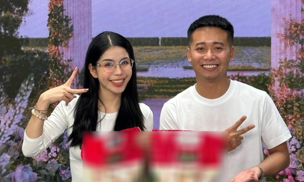 Khởi tố Hằng Du mục, Quang Linh Vlogs và các bị can liên quan vụ kẹo rau củ Kera -0