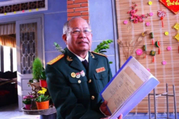 Bài 4: 