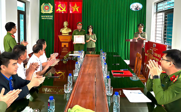 khen-thuong.jpg -0