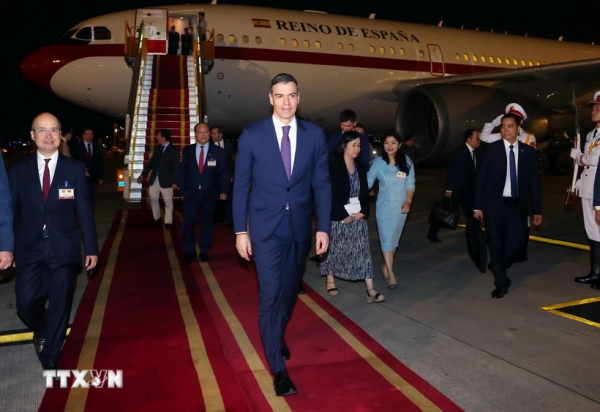 Thủ tướng Vương quốc Tây Ban Nha Pedro Sánchez bắt đầu thăm chính thức Việt Nam -0