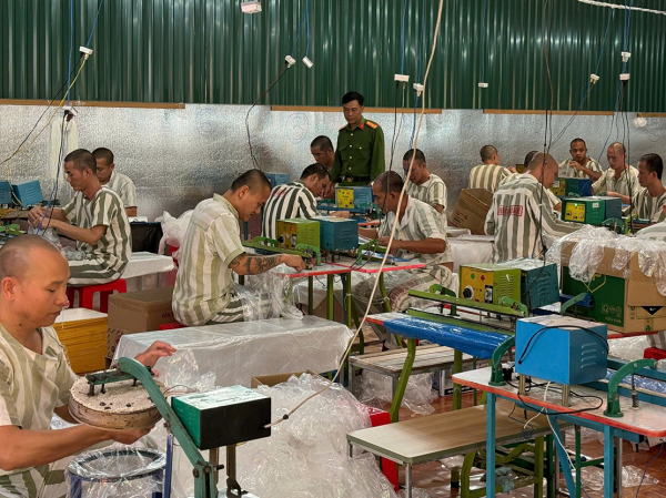 Trại giam Đại Bình: Cảm hóa hàng vạn người lầm lỡ làm lại cuộc đời -0
