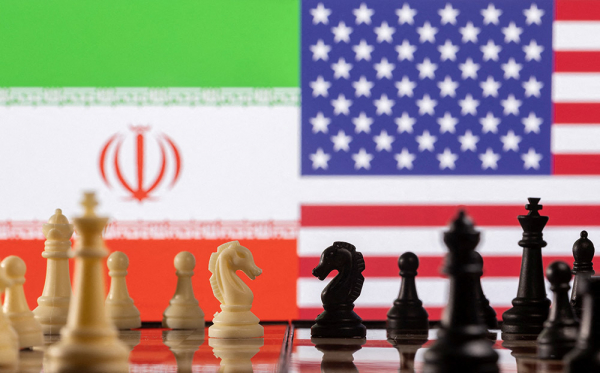 my iran dam phan hat nhan.jpg -0