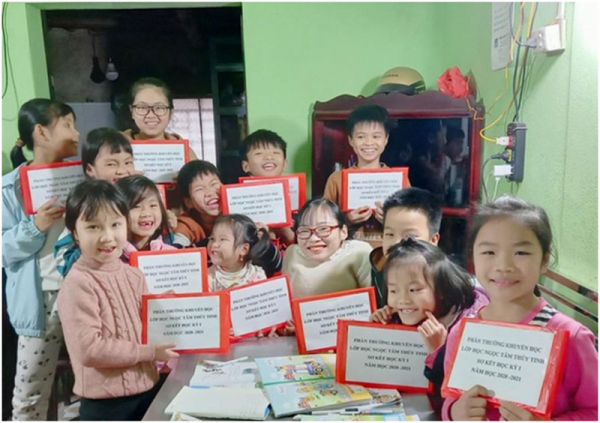 Giải thưởng “Bền Đam Mê” cùng cô giáo “Tâm thủy tinh” ươm mầm tri thức cho hàng trăm học sinh khó khăn -1