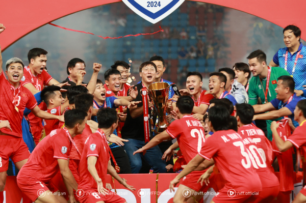 HLV Kim Sang-sik sẽ dẫn dắt ĐT 