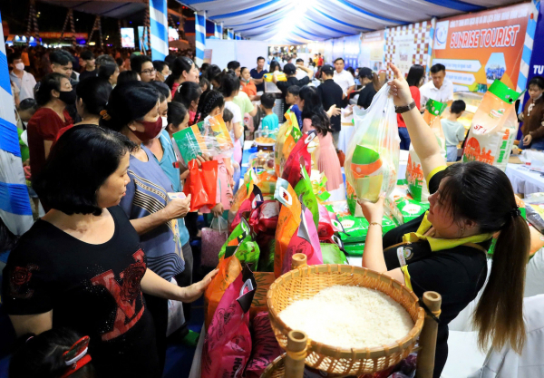 Vĩnh Long kỳ vọng ngành du lịch góp phần đáng kể vào tăng trưởng kinh tế -0