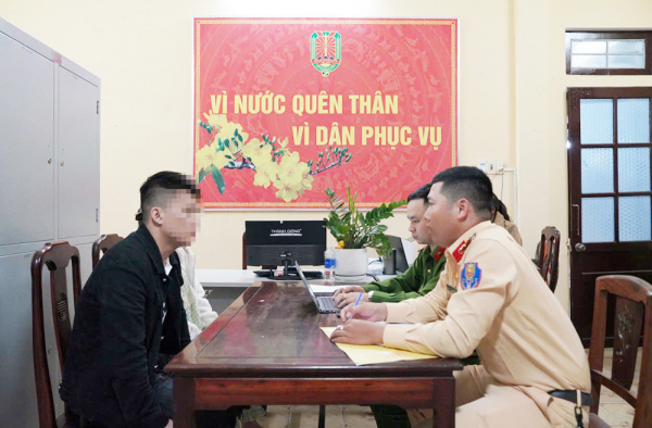  Xử lý nghiêm hành vi đánh người sau khi va chạm giao thông -0