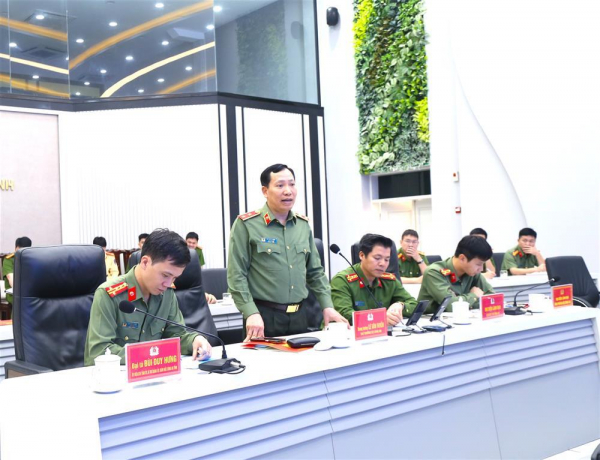  Deputy Minister Le Van Tuyen inspects Bac Ninh fire, explosion and accident warning system -1