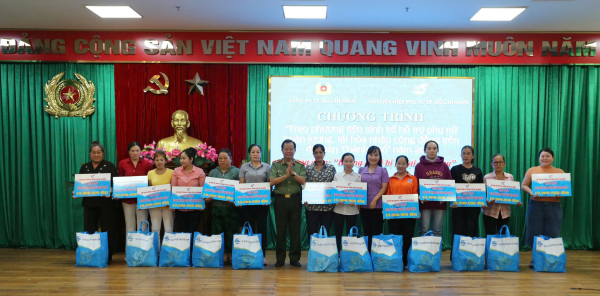  Trao phương tiện sinh kế cho phụ nữ hoàn lương, tái hòa nhập cộng đồng -3