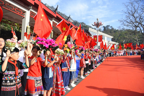 Bộ trưởng Bộ Quốc phòng Trung Quốc đón Đại tướng Phan Văn Giang và đoàn đại biểu cấp cao Bộ Quốc phòng Việt Nam sang dự giao lưu -2