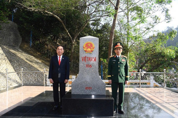 Bộ trưởng Bộ Quốc phòng Trung Quốc đón Đoàn đại biểu cấp cao Bộ Quốc phòng Việt Nam sang dự giao lưu -0