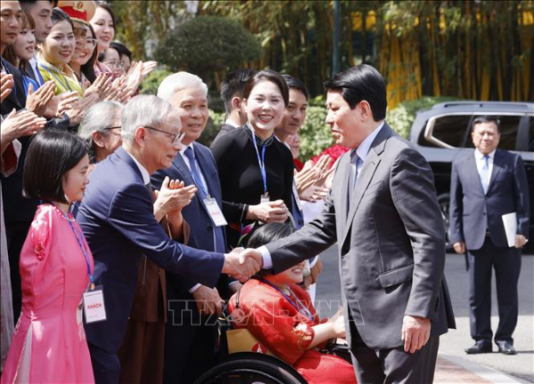Chủ tịch nước Lương Cường gặp mặt các nhân vật trong chương trình 'Việc tử tế' -0