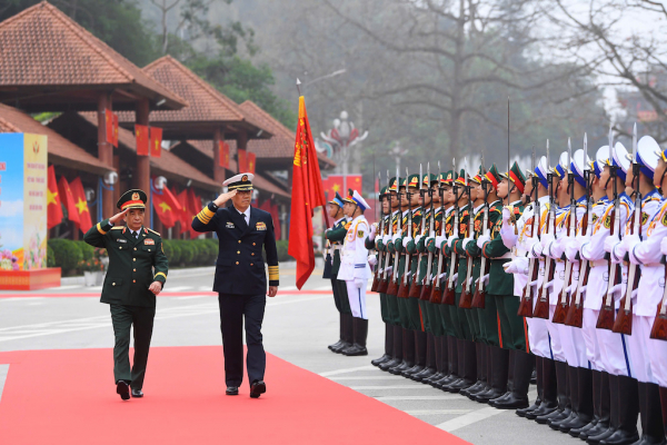 Bộ trưởng Phan Văn Giang hội đàm với Bộ trưởng Đổng Quân -0