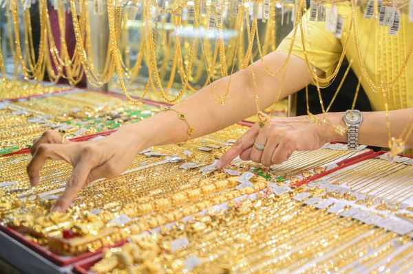Giá vàng hôm nay lao dốc không phanh, mất 6-7 triệu đồng/lượng -0