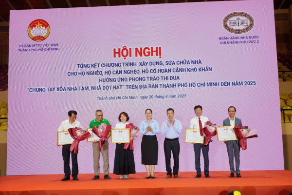 Xóa 1.222 căn nhà tạm, nhà dột nát ở TP Hồ Chí Minh -0
