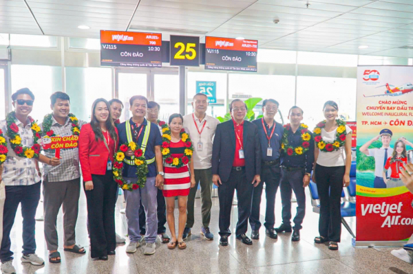 Hàng không VietJet chính thức khai trương đường bay từ Hà Nội/TP Hồ Chí Minh tới Côn Đảo. -0