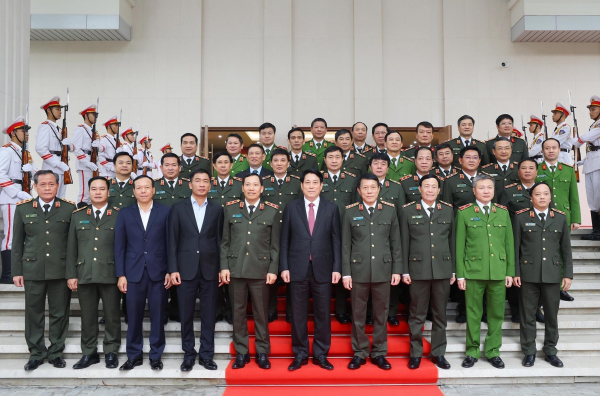 vna_potal_chu_tich_nuoc_luong_cuong_lam_viec_voi_bo_cong_an_7750345.jpg -0