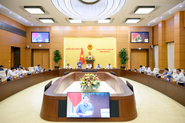 Giảm thuế giá trị gia tăng sẽ góp phần giảm giá thành hàng hóa, dịch vụ  -0