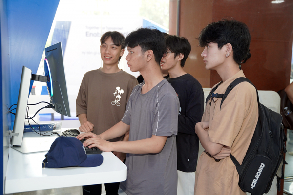 Cơ hội nào cho giới trẻ trước làn sóng bùng nổ công nghệ? -0