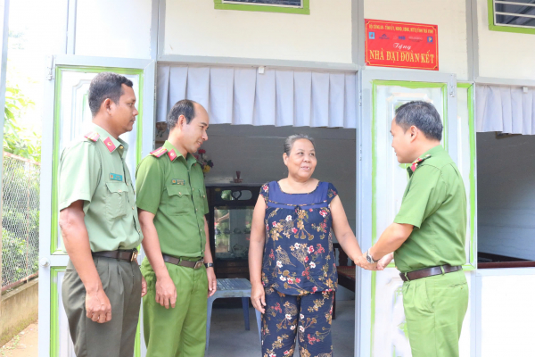 Khởi sắc vùng đồng bào dân tộc Khmer -0