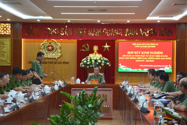 Thứ trưởng Phạm Thế Tùng phát lệnh xuất quân bảo đảm ANTT Đại lễ 30/4 -8