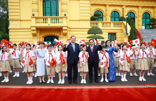 Thủ tướng Phạm Minh Chính chủ trì Lễ đón Thủ tướng Nhật Bản và Phu nhân -0
