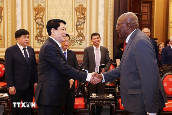 Chủ tịch nước: Việt Nam luôn quan tâm, theo dõi sát tình hình Cuba -0