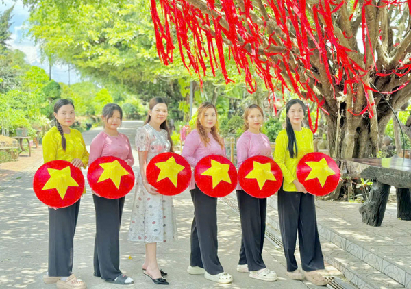 Khu du lịch Cồn Én nhiều hoạt động thu hút khách du lịch dịp lễ 30/4 và 1/5 -2