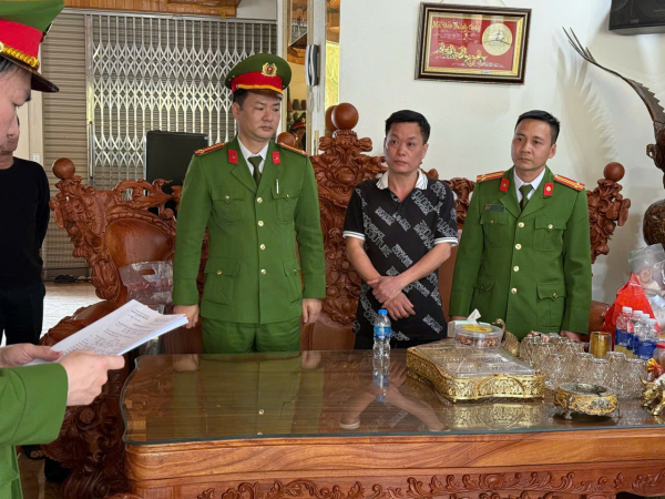Giăng lưới bắt “cá mập”_Sodacbiet T25 -0