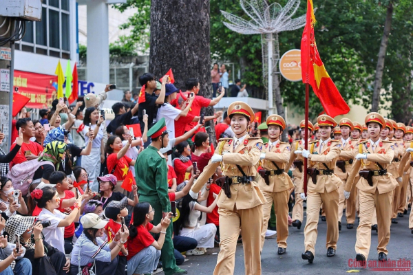 Lãnh đạo các chính đảng, các nước gửi thư, điện chúc mừng nhân kỷ niệm 30/4  -0