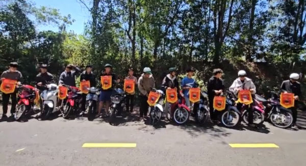 Kịp thời ngăn chặn 2 nhóm thanh niên tụ tập đua xe trái phép -0