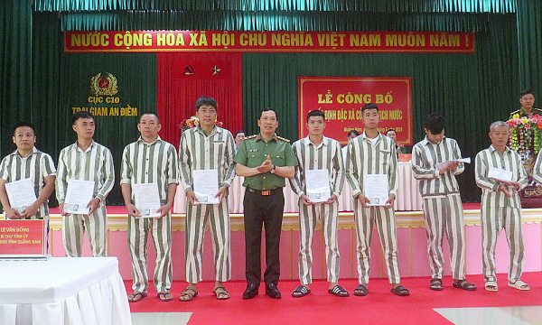 Tạo điều kiện thuận lợi nhất để người được đặc xá nhanh chóng tái hòa nhập cộng đồng -0