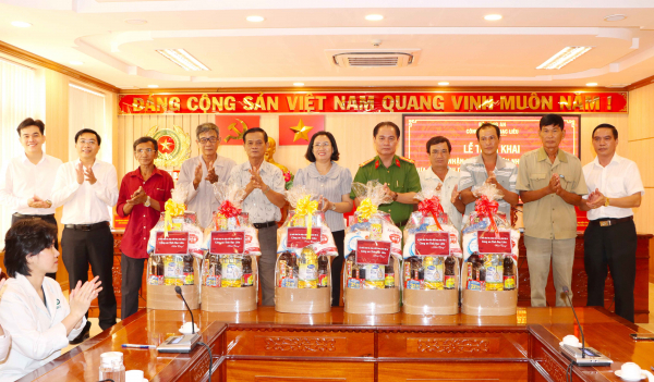 Công an Bạc Liêu tổ chức thu nhận mẫu ADN thân nhân liệt sĩ chưa xác định danh tính -0