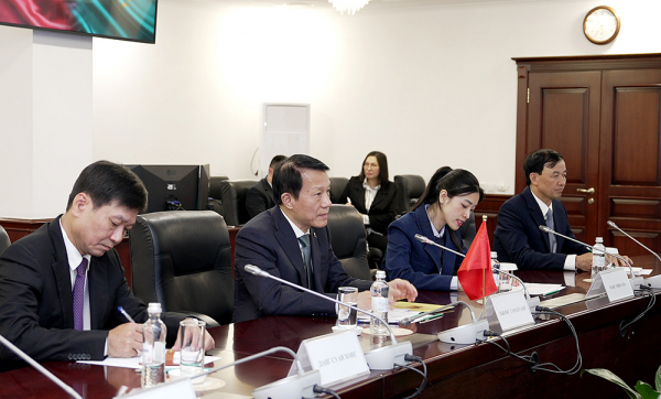 Hội đàm cấp cao giữa Bộ Công an Việt Nam và Bộ Nội vụ Kazakhstan -0