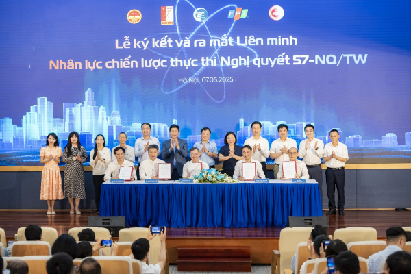 Lãnh đạo, chuyên gia hiến kế xây dựng nguồn nhân lực chiến lược thực thi Nghị quyết 57-NQ/TW -0