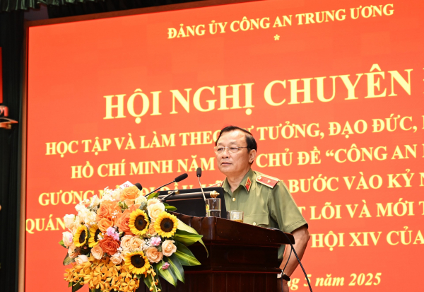 Học tập chuyên đề “CAND gương mẫu đi đầu, vững tin bước vào kỷ nguyên mới” -0