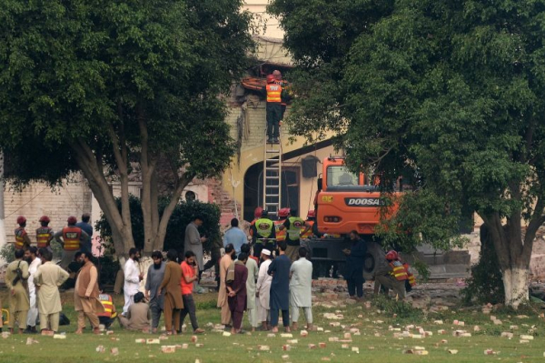 Pakistan bắn rơi máy bay Ấn Độ, thề đáp trả quyết liệt hơn -0