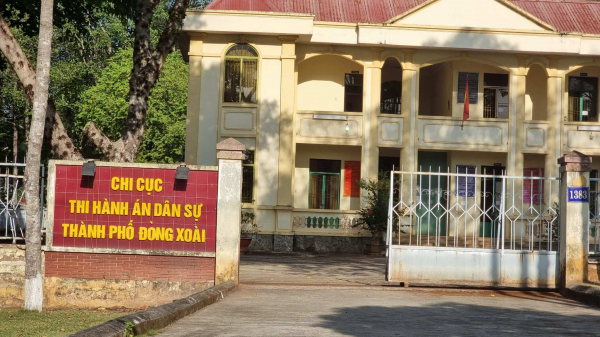 chi cục thi hành án dân sự tp đồng xoài - nời vương thanh hải làm việc..jpg -0